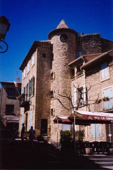 15_In_Chateauneuf_du_Pape